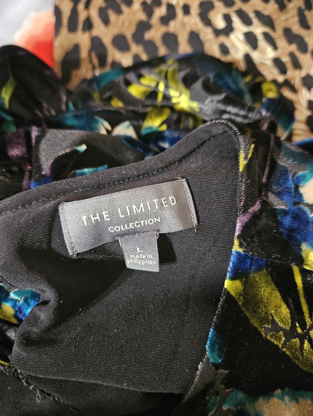 The Limited Velvet Floral Bell Sleeve Top Large - Picture 4 of 4